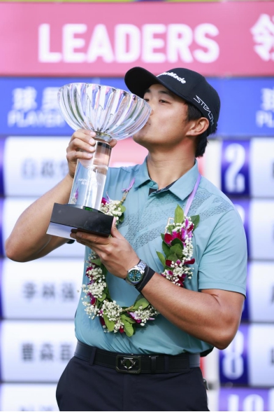 白政恺逆转夺冠 海南高尔夫赛决出新王