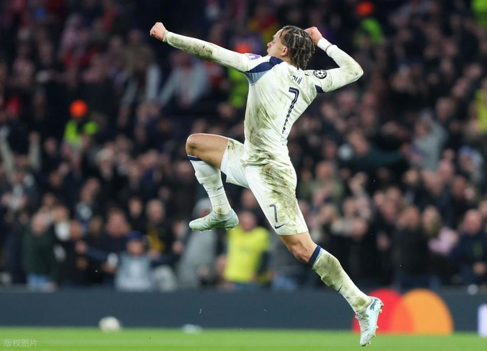 英超保级生死战：热刺主场迎战诺丁汉森林