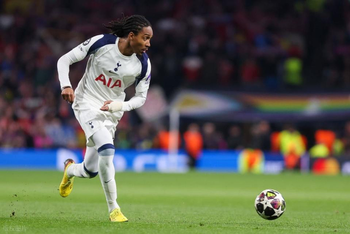 英超保级生死战：热刺主场迎战诺丁汉森林